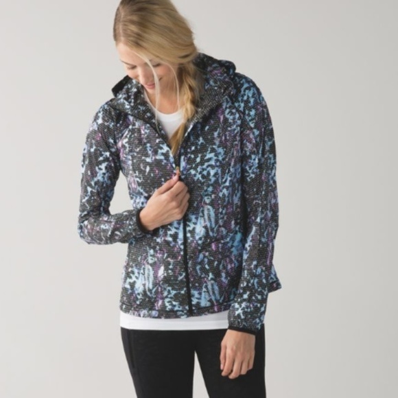 lululemon athletica Jackets & Blazers - LULULEMON Back Pack It Jacket Floral Sport Size 4